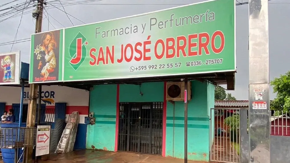 Cuatro motochorros asaltan una farmacia en Pedro Juan Caballero