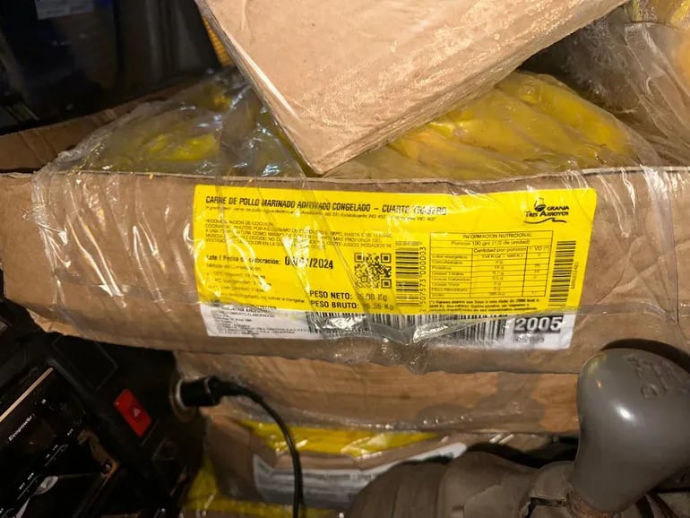 Incautan 6.000 kilos de pollo de contrabando en operativo fronterizo.