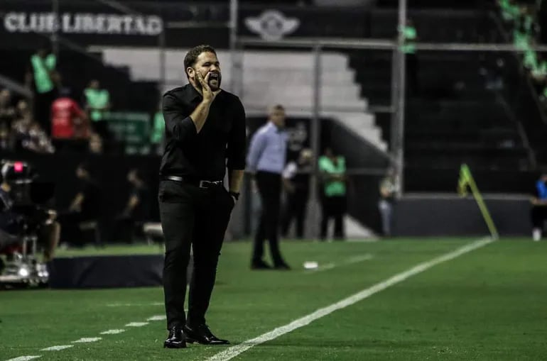 Ariel Galeano asegura que a Libertad le faltó eficacia en el clásico “blanco y negro” – Fútbol