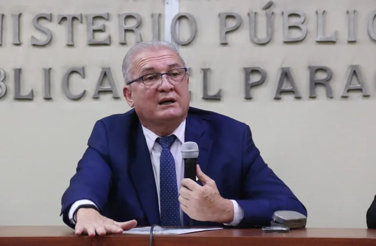 Chats filtrados: “Infidencia” de Aldo Cantero “no perjudica”, dice fiscal general