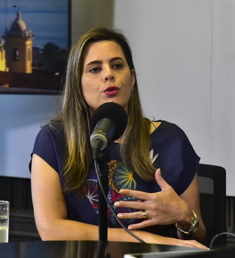 Kattya González habla de espionaje del Gobierno de Peña