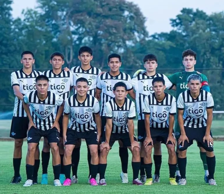 Libertad quedó solo en la cima de la Sub 15 – Fútbol