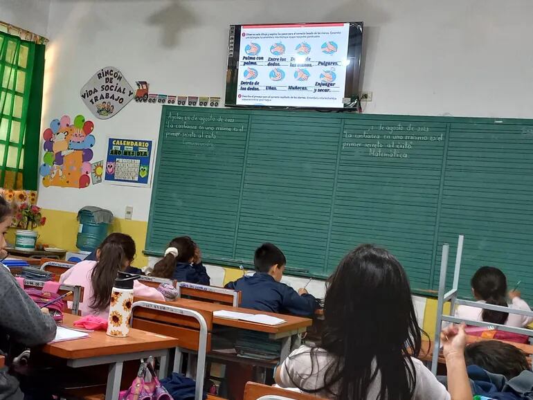 Proyecto Hambre Cero debe ser socializado en instituciones educativas, dice docente