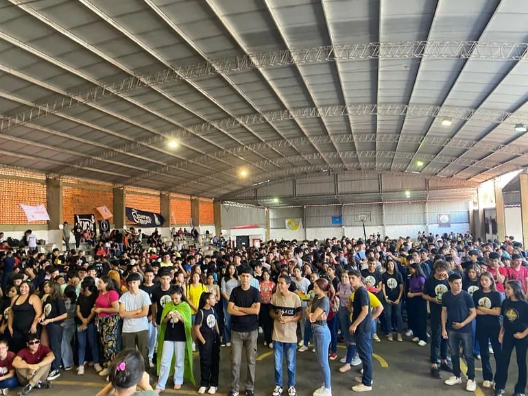 “Señor, enséñanos a escuchar tu voz”: Un llamado a la fe en la clausura de Pascua Joven Luque