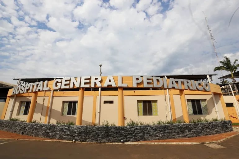 Agobiada por gastos en salud, familia realizará colecta en semáforos para una niña de tres años