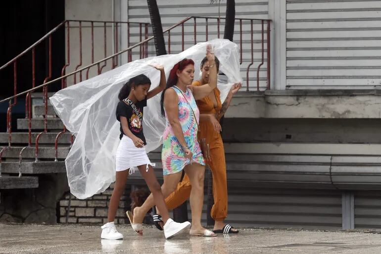 Alerta por tormentas y vientos de 80 km/h: sepa qué zonas serán afectadas este martes y miércoles – Clima