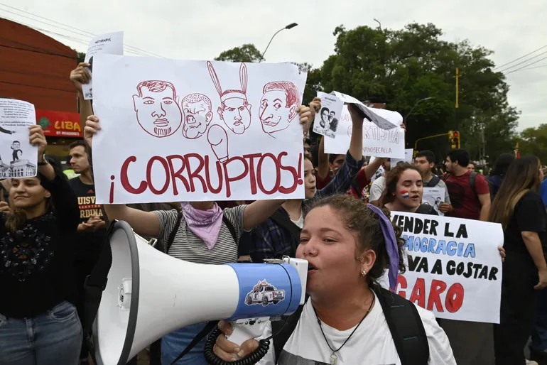 Arancel cero: universitarios se declaran en vigilia permanente