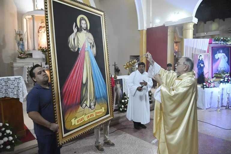 Celebran la Divina Misericordia en las iglesias de Asunción