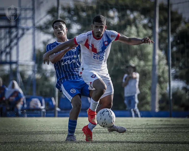 Cerro Porteño sigue liderando las Juveniles – Fútbol