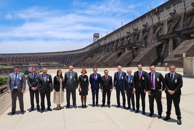 Consejo trató temas administrativos, pero la tarifa de Itaipú sigue sin definirse