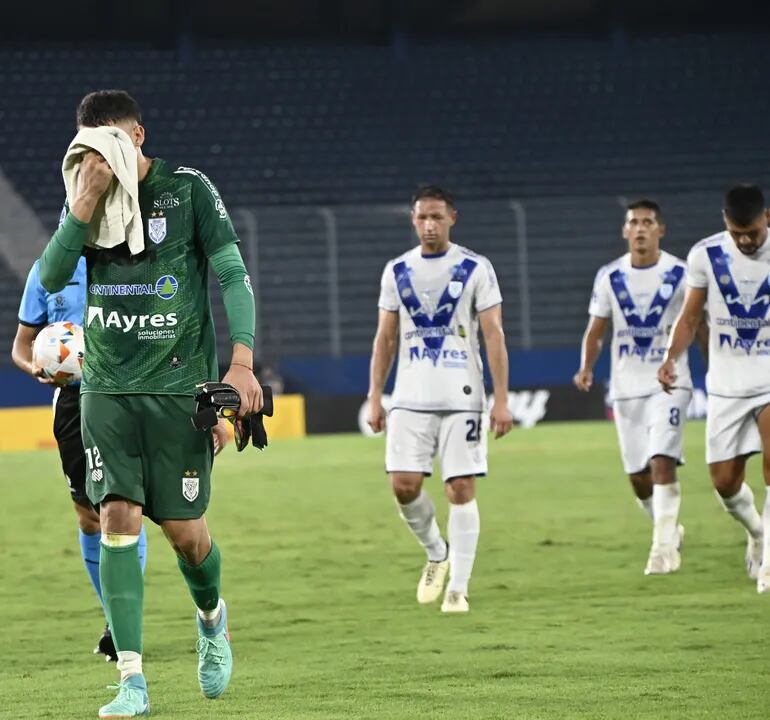 Copa Sudamericana: Dura caída de Ameliano – Fútbol