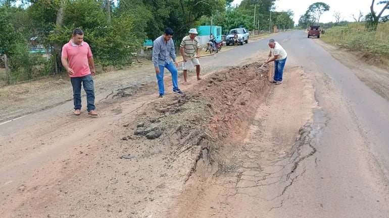 Deplorable estado de tramos pavimentados es un vía crucis para visitantes de San Pedro