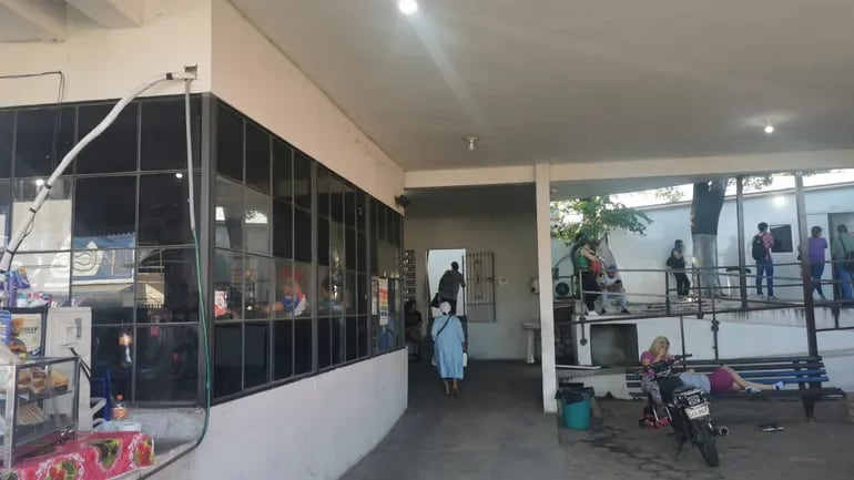 Hospital de Barrio Obrero: usuarios destacan buena atención, pero falta de medicamentos sigue siendo el drama
