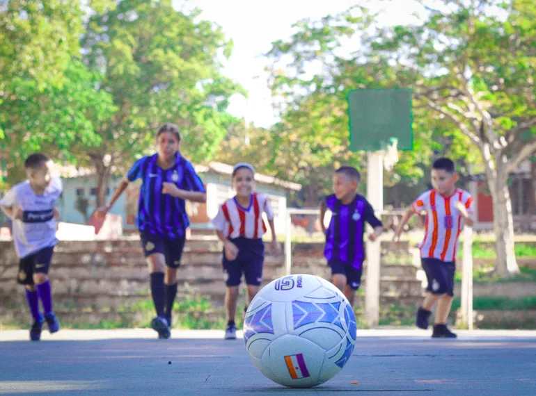 Invitan a empresas a participar del torneo benéfico “Corazón de 10″ – Polideportivo