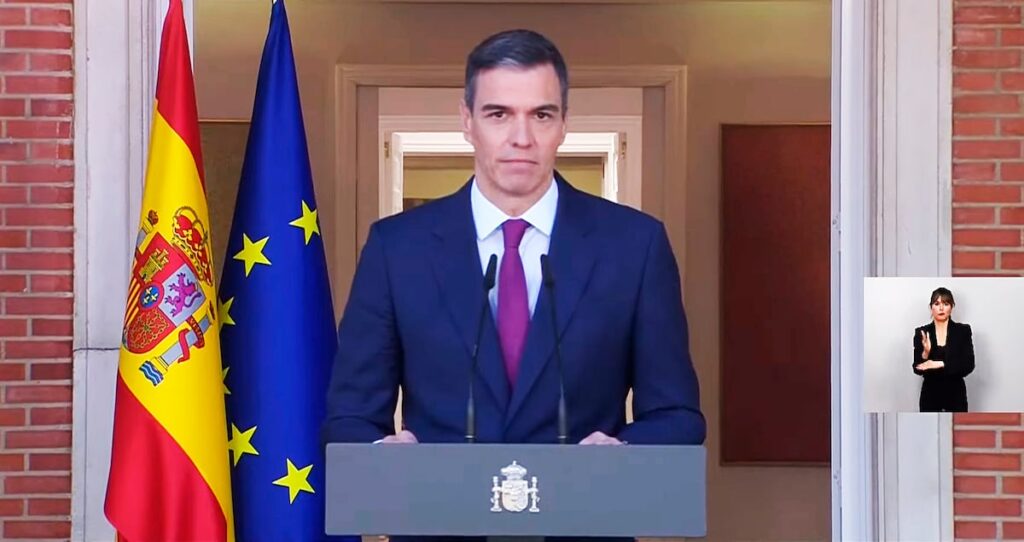 Pedro Sánchez renuncia enviar su dimisión y continuará en gobierno.