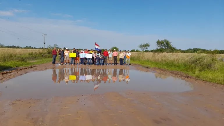 Protesta: más de una década reclamando caminos de todo tiempo en Yabebyry