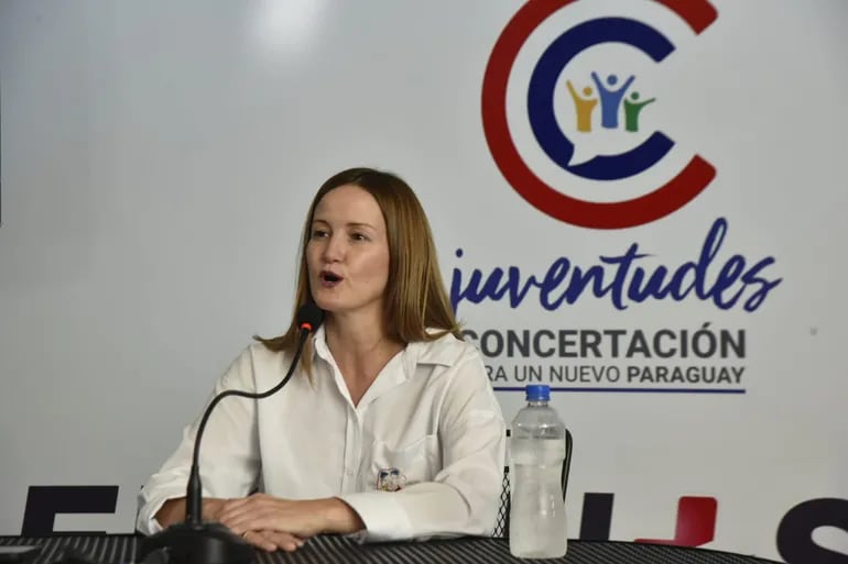 Sole Núñez asegura que oposicion no defenderá un proyecto autoritario para enfrentar a los colorados