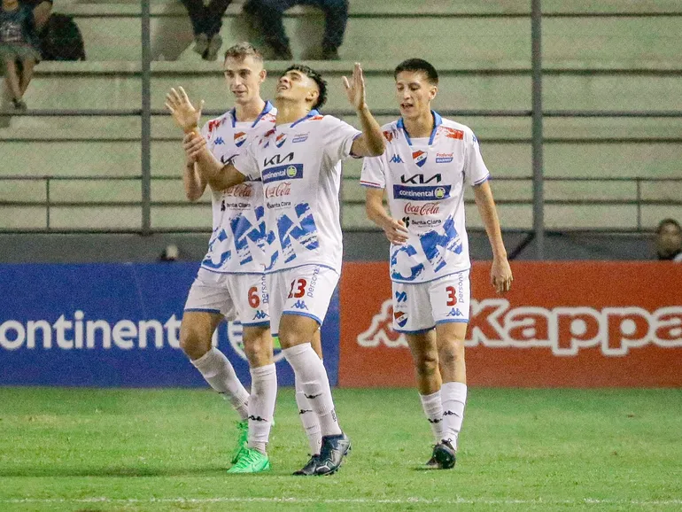 Vídeo: El gol del paraguaríense Leandro Meza para Nacional