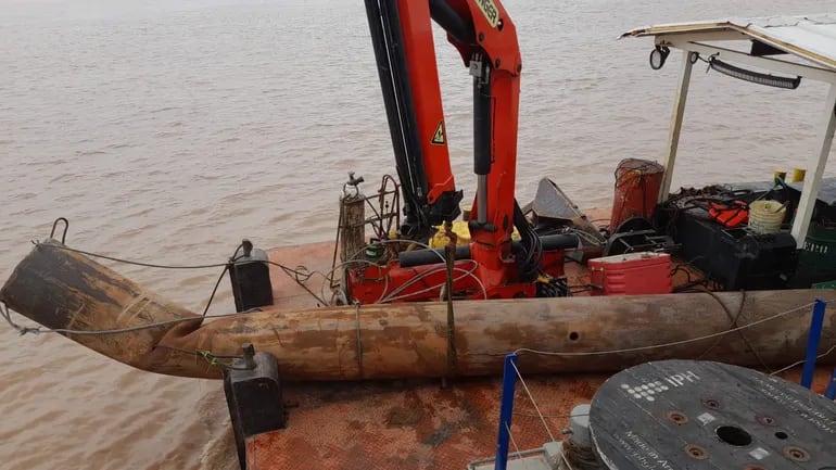 Video: accidente en aguas del río Paraguay deja inoperativa una draga