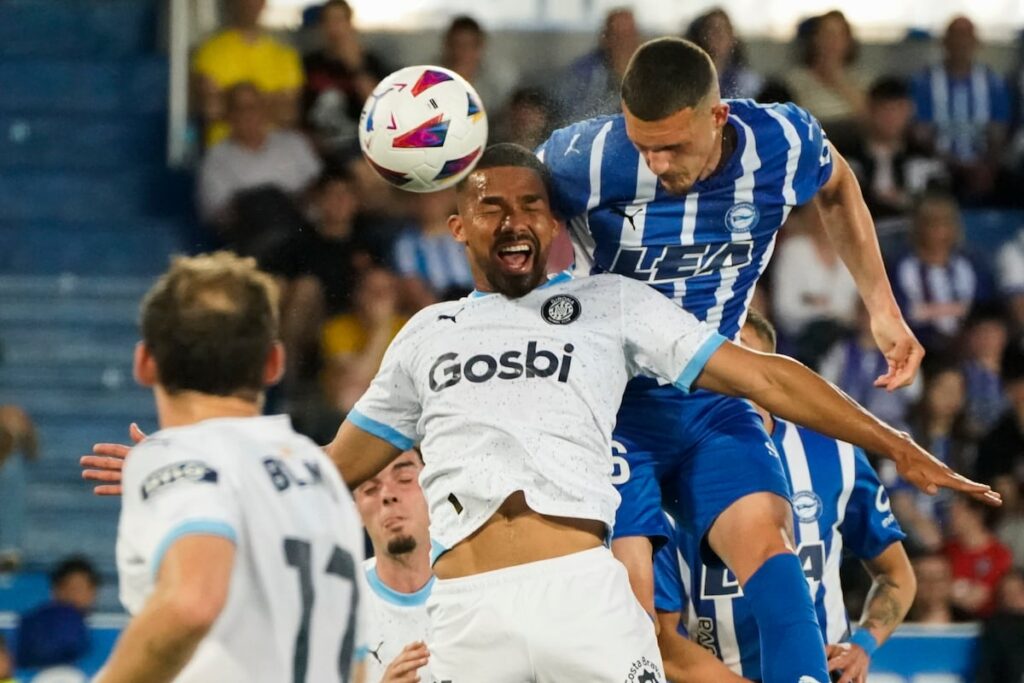 Alavés derrota a Girona con gol agónico en tiempo extra.