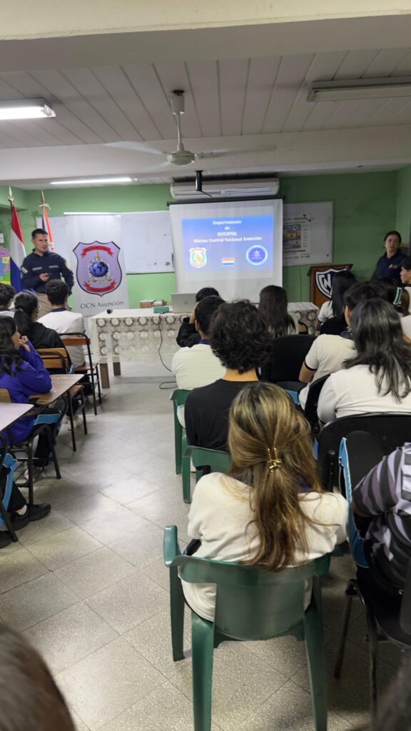 Charlas educativas sobre prevenir violencia y acoso escolar