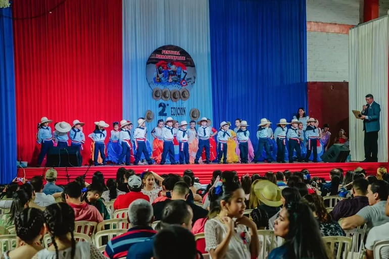 Comunidad educativa de San Pedro fomenta la cultura, el deporte y la integración