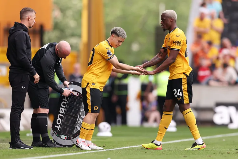 Enso González debutó en la Premier League: Wolverhampton perdió 3-1 – Fútbol Internacional