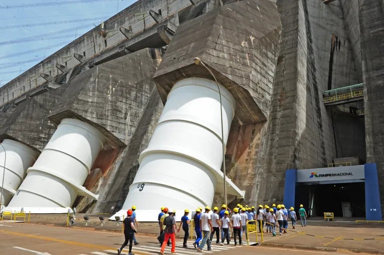 Itaipú: también en el Senado piden informes