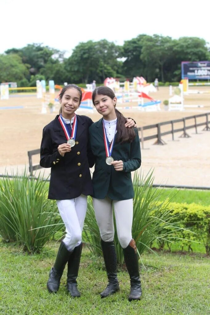 La sexta fecha del Ranking de Saltos correrá por cuenta de la propia Federación de Deportes Ecuestres del Paraguay (Fedepa) y se realizará hoy y mañana, en la Piste Geotextil del Club Hípico Paraguayo (CHP), en el Barrio San Jorge de Mariano Roque Alonso. – Polideportivo