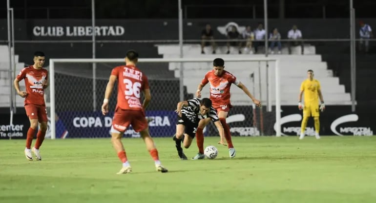 Libertad, obligado a ganar