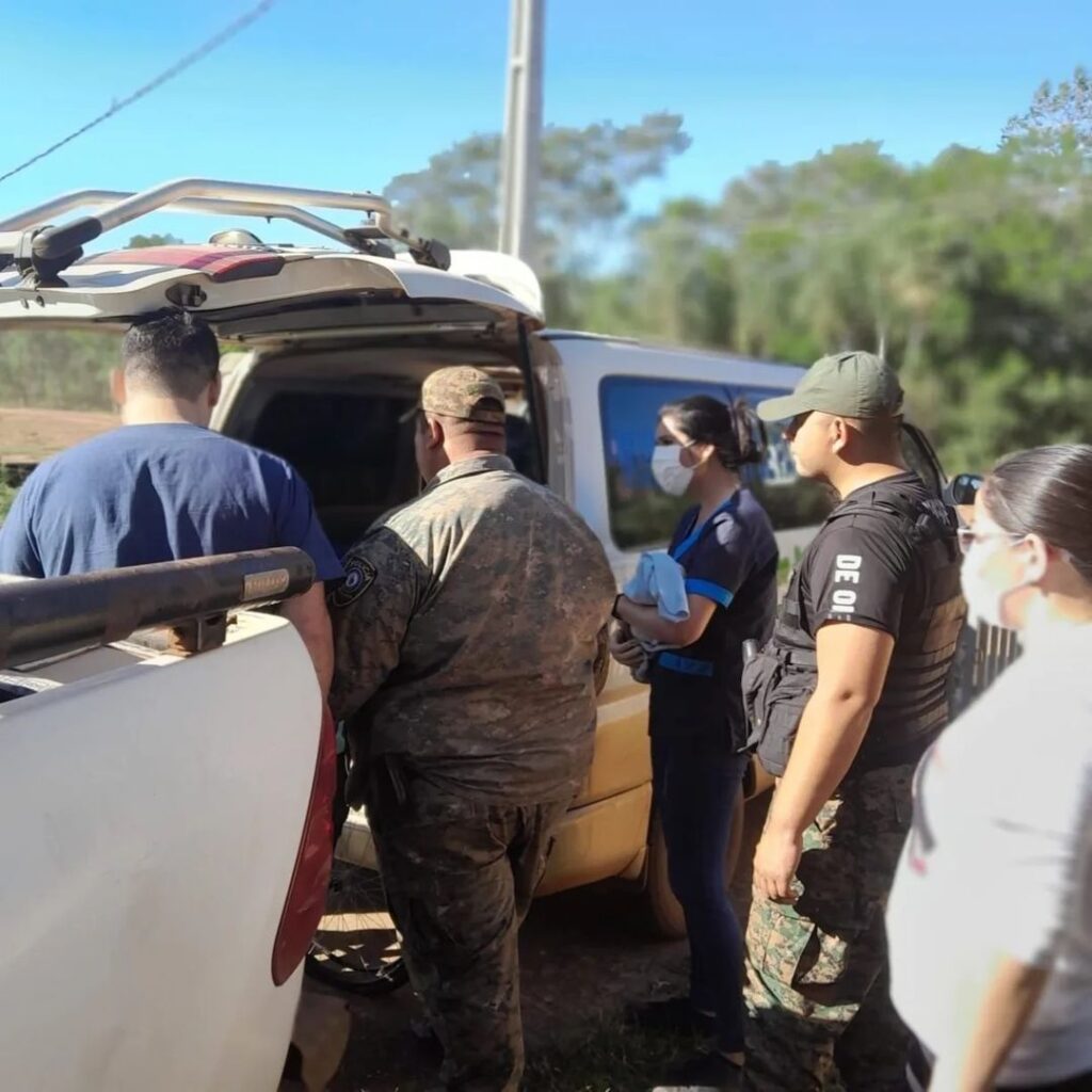 Heroica acción policial: nace bebé en patrullera en ruta