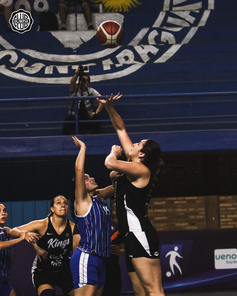 San José se impuso el viernes a Colonias Gold por 77-72 y podrá defender su título, tras culminar esta fase cuadrangular de la Liga Nacional de Básquetbol Masculina. – Polideportivo