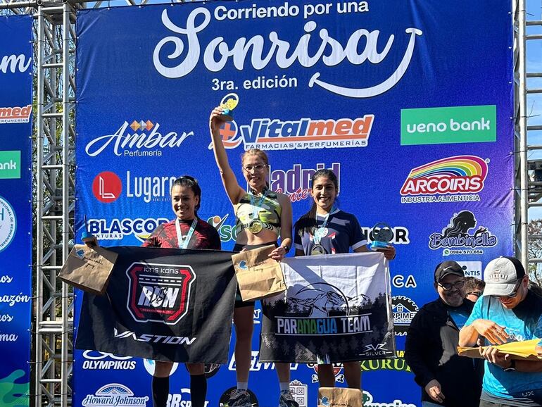 Exitosa tercera edición de “Corriendo por una sonrisa” – Polideportivo