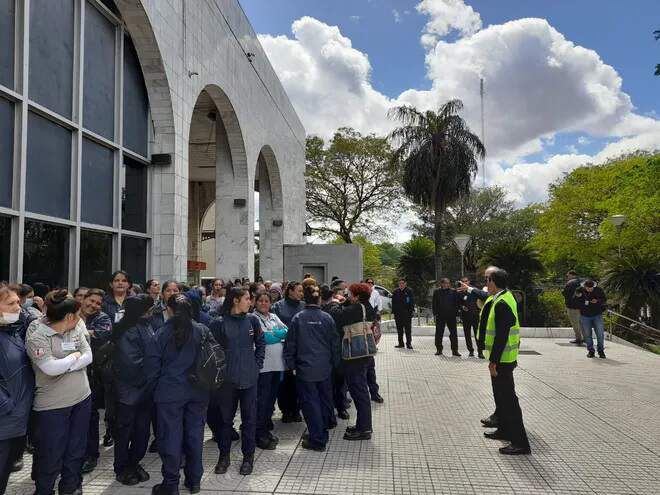 Juzgado determina suspensión condicional de causa contra exjuez por amenaza de bomba