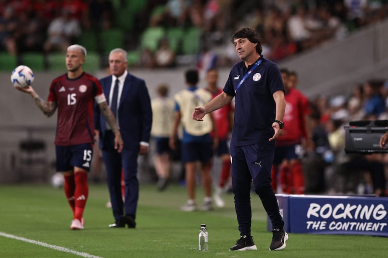 “Si ellos quieren que no siga…”: Daniel Garnero y la continuidad en Paraguay – Selección Paraguaya