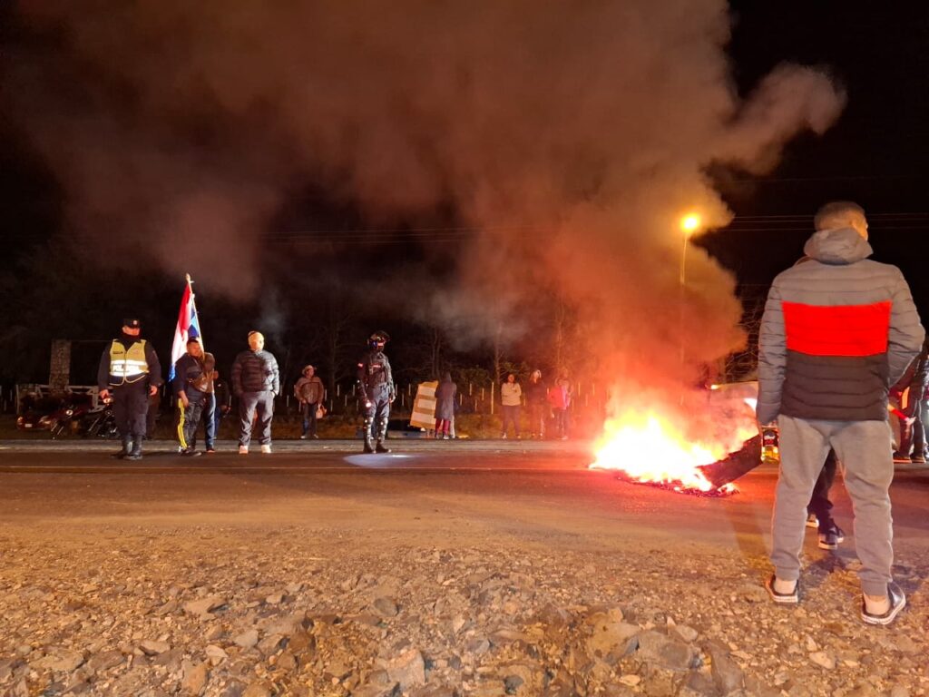 Manifestación en Emboscada:pobladores exigen más líneas de transporte público