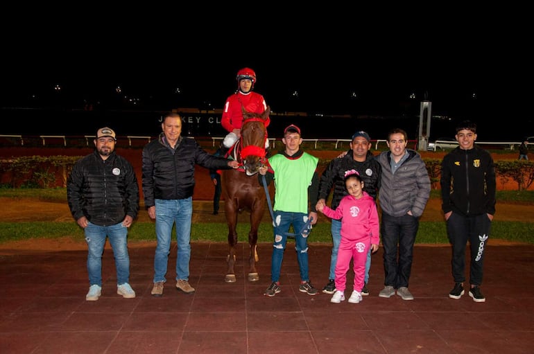 Mientras el pasado domingo se cumplió una jornada hípica más en el hipódromo de Asunción, ya se programó la Reunión N° 19 del Jockey Club del Paraguay. – Polideportivo