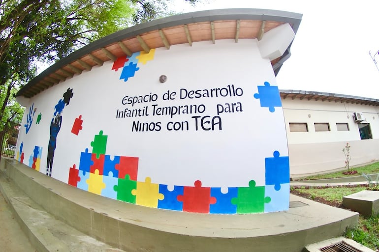 Inauguran primer espacio público para niños con TEA en Alto Paraná