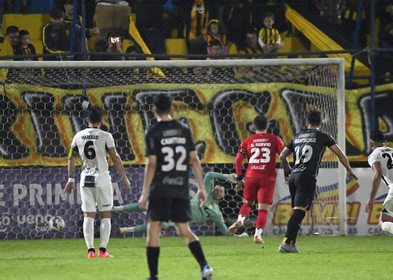 Torneo Clausura: El Aborigen hunde al Buque – Fútbol