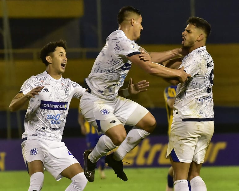 Torneo Clausura: Un Gallo de pelea – Fútbol