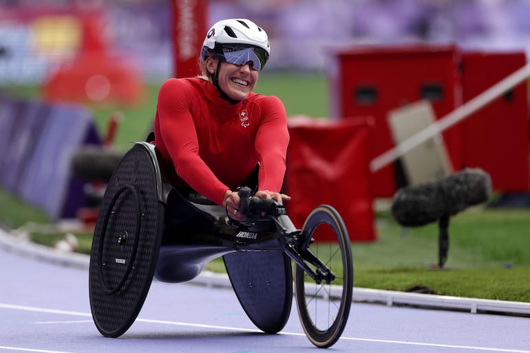 Catherine Debrunner domina el Maratón de Chicago en carrera en silla de ruedas – Polideportivo