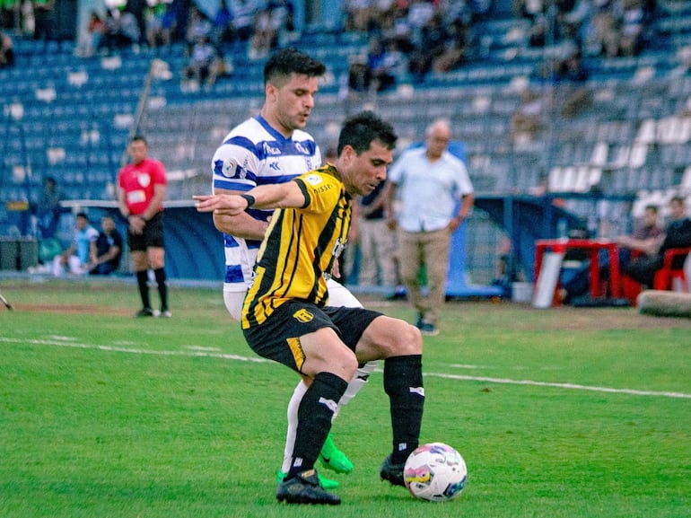 Daniel Pérez y el triunfo de Guaraní: “Vamos a luchar hasta el final, partido a partido” – Guaraní