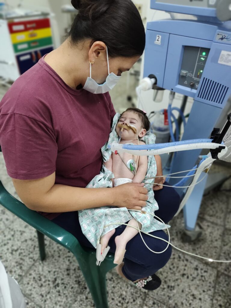 Exitosa cirugía de la pequeña Ailana Milagros, bebé diagnosticada con Síndrome de Rett