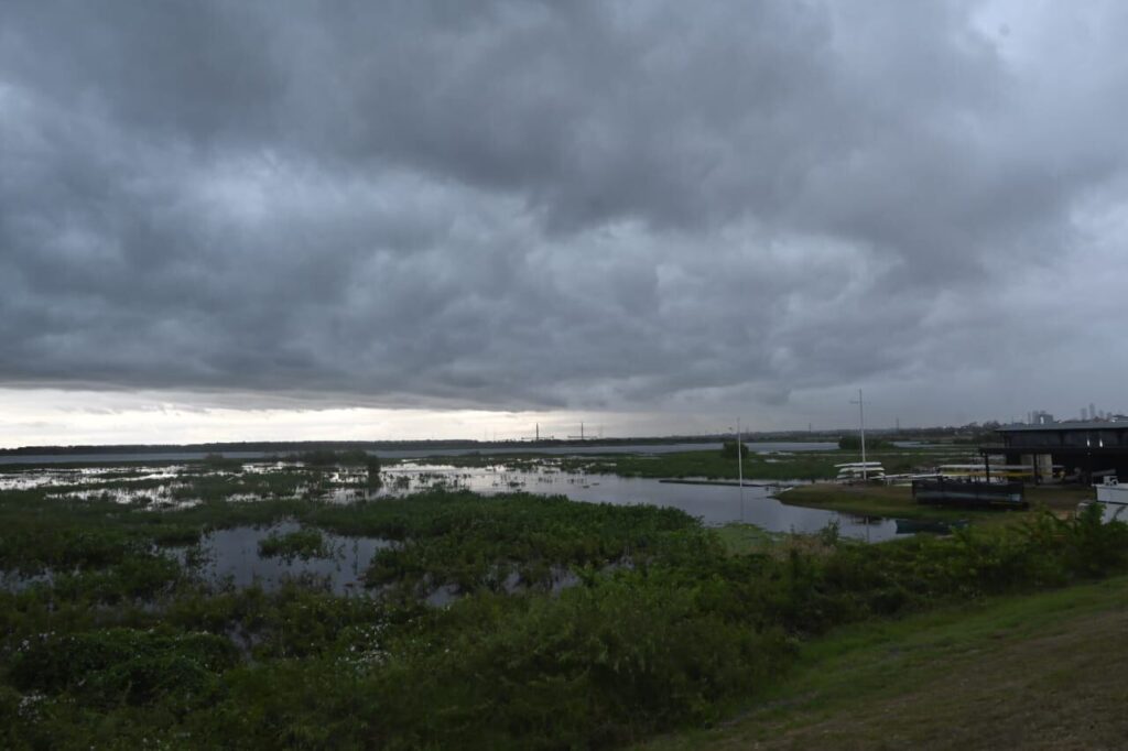 Meteorología emite alerta para ocho departamentos