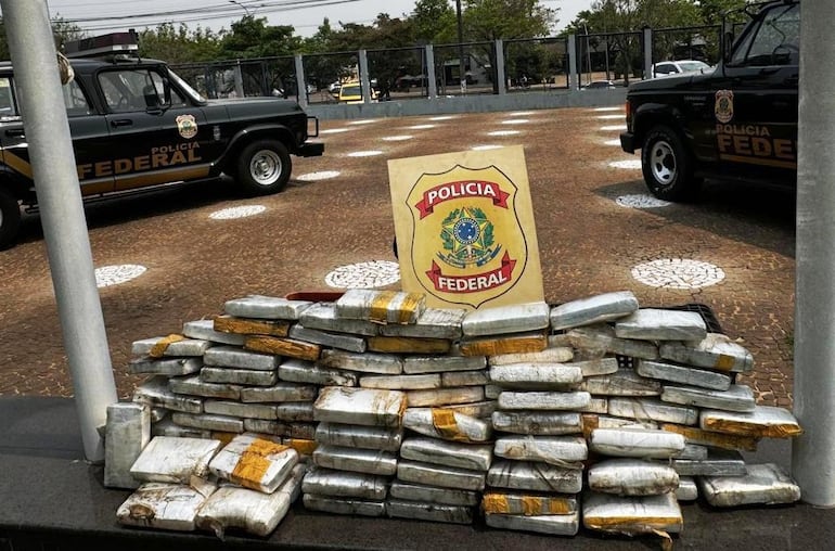 Policía Federal incautó más de 300 kilos de cocaína en la frontera con Paraguay