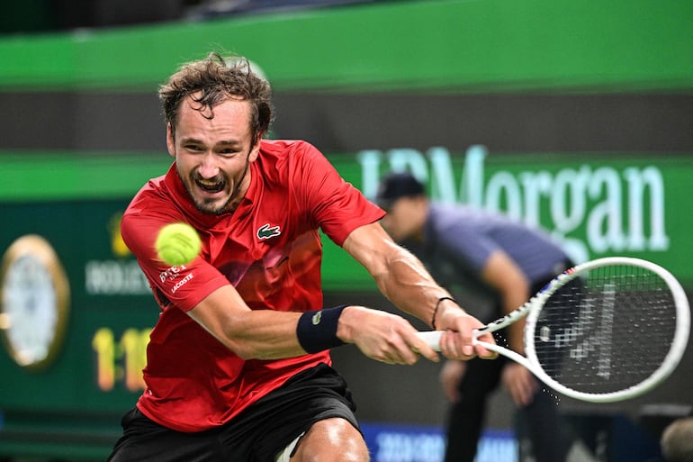 Sinner y Medvedev sobreviven en el Masters de Shanghái – Tenis