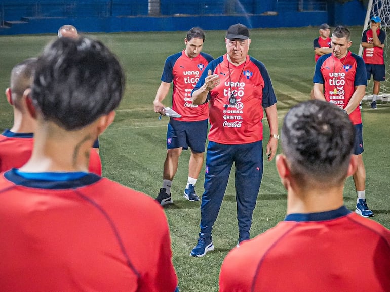 Un ex Cerro Porteño será nuevo integrante del CT de Carlos Jara Saguier – Cerro Porteño