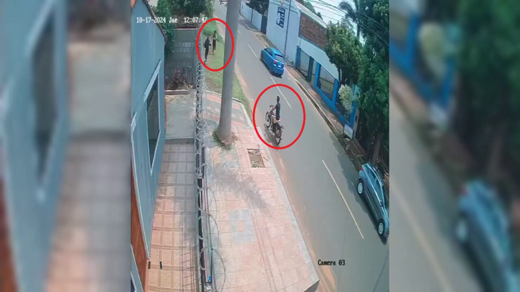 Video: motochorro persigue a dos mujeres a plena luz del día en Capiatá