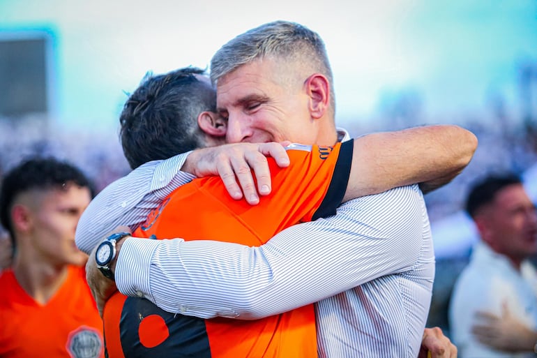 Martín Palermo y la continuidad en Olimpia: “Estaremos en charla con el presidente” – Olimpia