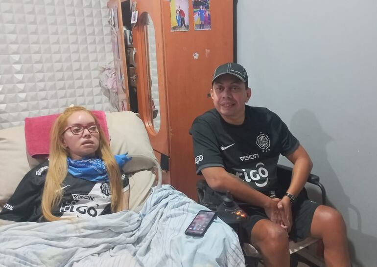 Persona con discapacidad afirma que subsidio no alcanza y critica el autoaumento de parlamentarios
